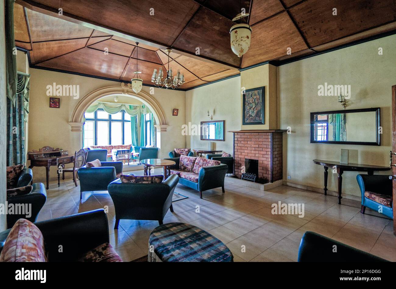 09 08 2007 Vintage intérieur d'une ancienne maison d'hôtes touristique coloniale Ceylon Sri Lanka Asie. Banque D'Images