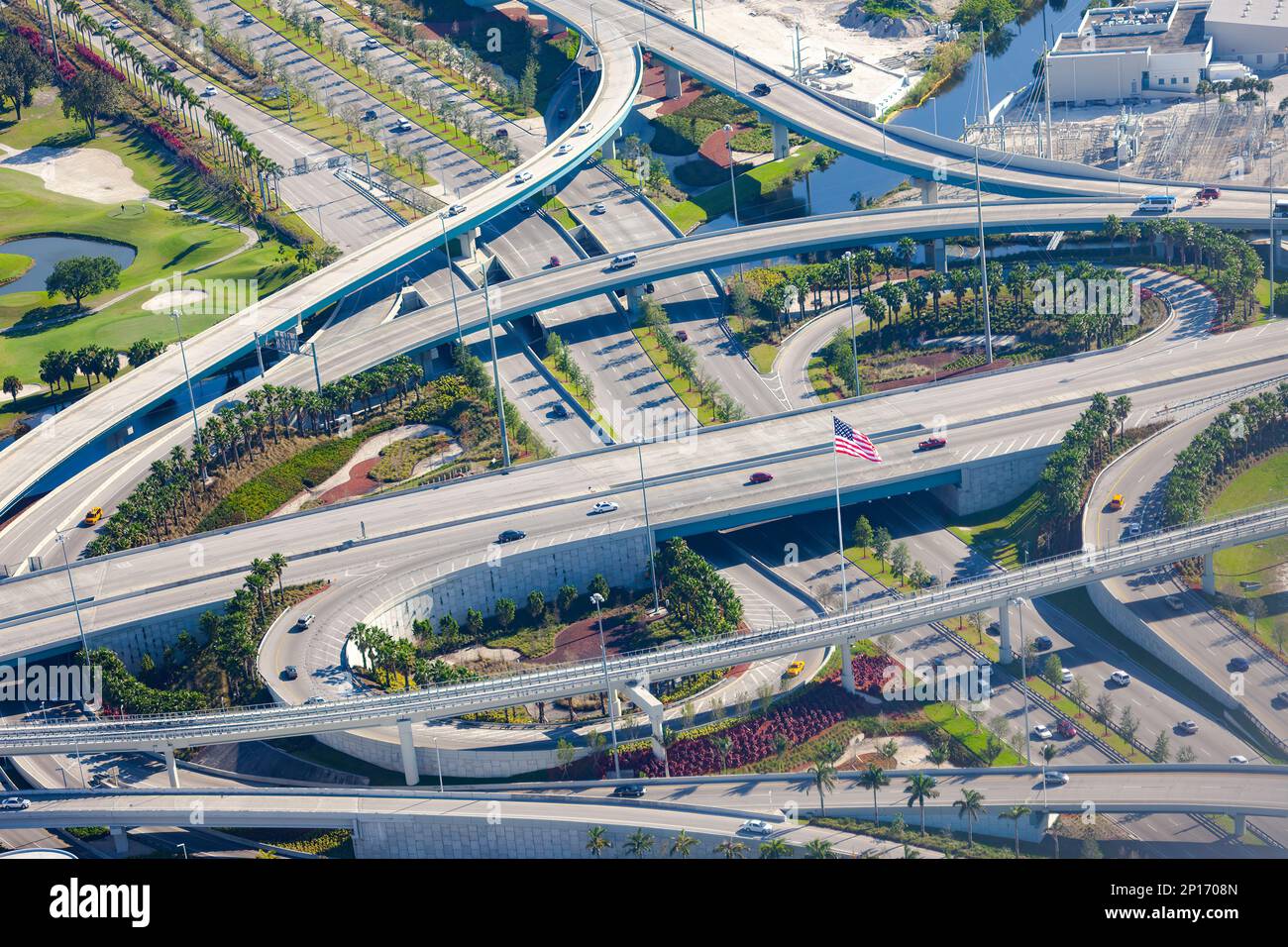Vue aérienne d'une intersection d'autoroute à Miami, Floride, États-Unis Banque D'Images