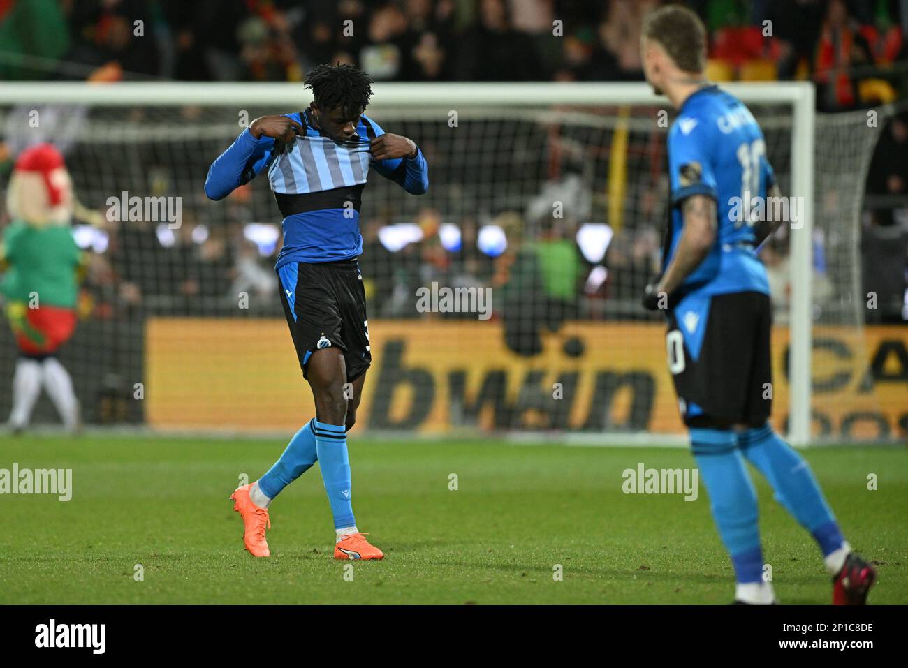 Abakar Sylla (94) du Club Brugge photographié ayant l'air abattu et déçu lors d'un match de football entre KV Ostende et Club Brugge KV pendant le 28 ème jour de match de la Ligue Pro Jupilier pour la saison 2022-2023 , le vendredi 3 mars 2023 à Ostende , Belgique . PHOTO SPORTPIX | David Catry Credit: Sportpix/Alay Live News Banque D'Images