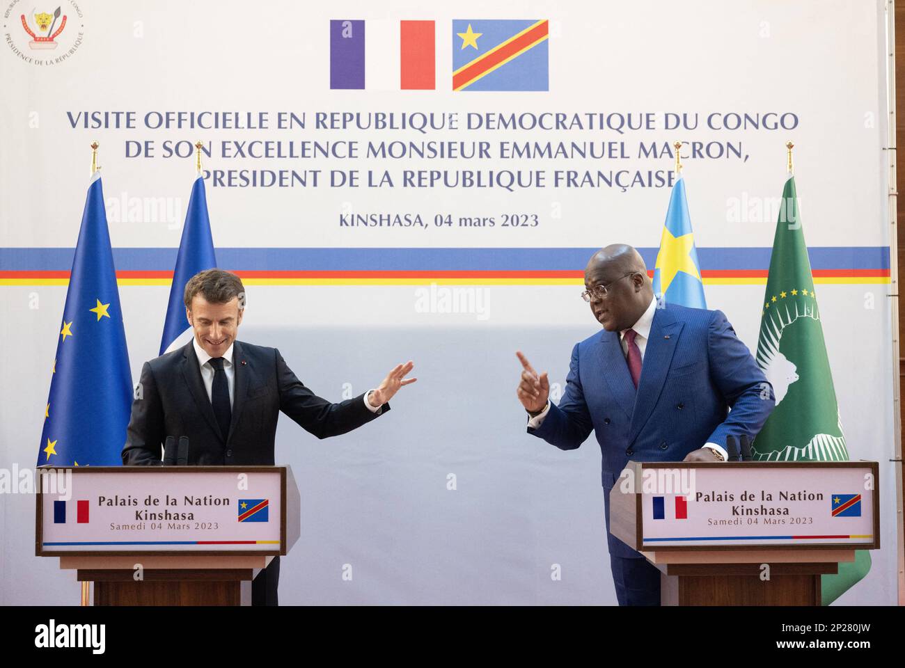 Le président de la République démocratique du Congo, Felix Tshisekedi, et le président français, Emmanuel Macron, prononcera un discours lors d'une conférence de presse au palais de la nation, à Kinshasa, en République démocratique du Congo, sur le 04 mars 2023. Photo de Jacques Witt/Pool/ABACAPRESS.COM crédit: Abaca Press/Alay Live News Banque D'Images