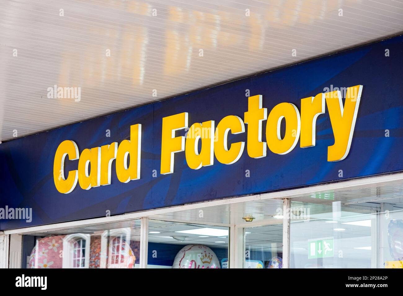 Affiche Card Factory sur le mur extérieur du Royaume-Uni Banque D'Images