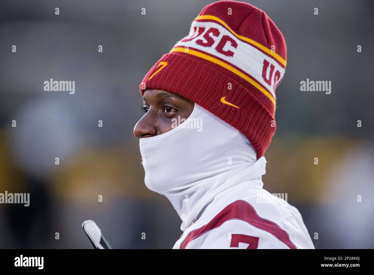 October 17, 2015: USC Trojans wide receiver Steven Mitchell Jr. (7) before a NCAA football game between the USC Trojans and Notre Dame Fighting Irish at Notre Dame Stadium in South Bend, IN. (Photo by Zach Bolinger/Icon Sportswire) (Icon Sportswire via AP Images) Banque D'Images
