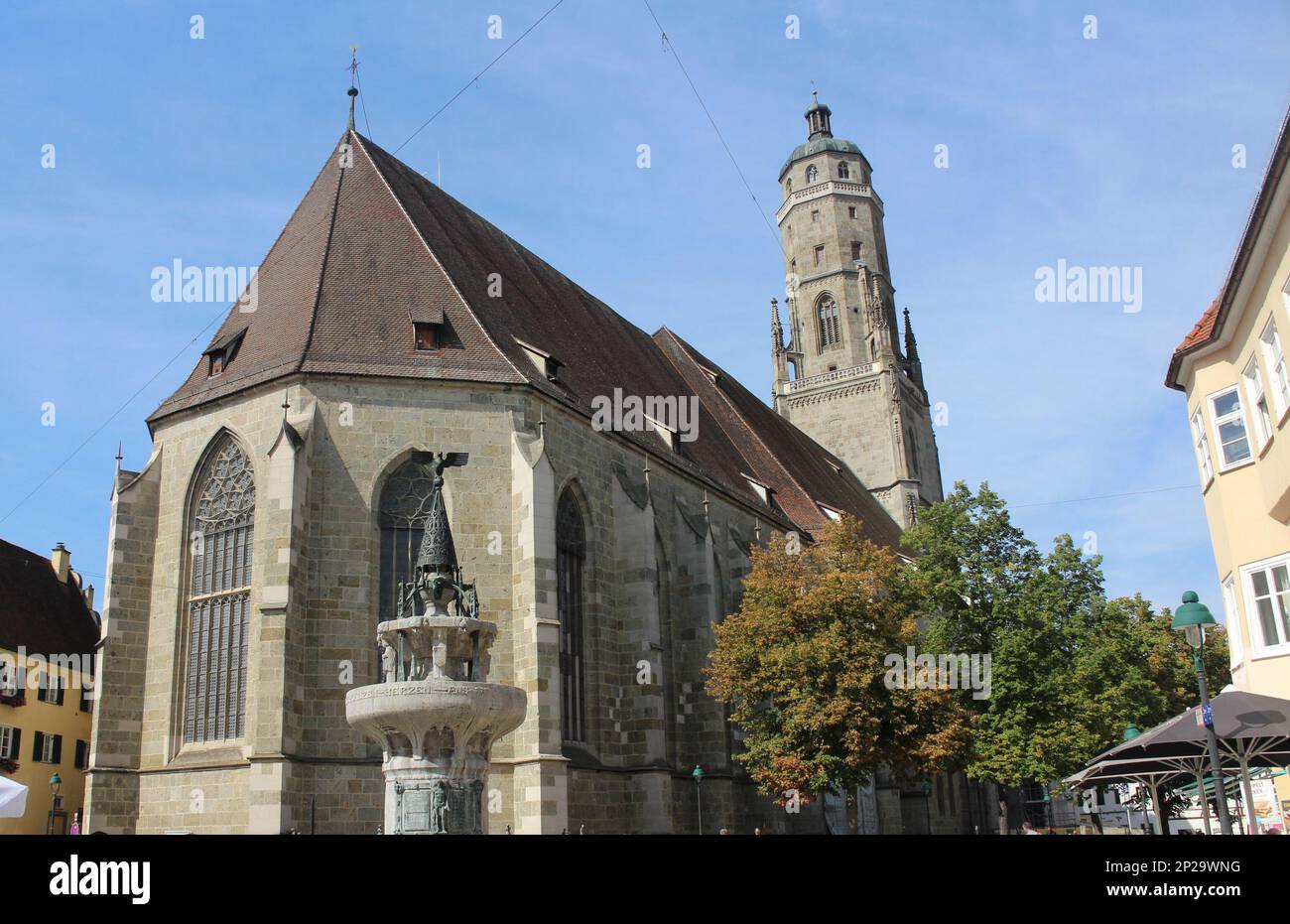 Eglise Saint George dans la vieille ville de Nördlingen, Allemagne Banque D'Images