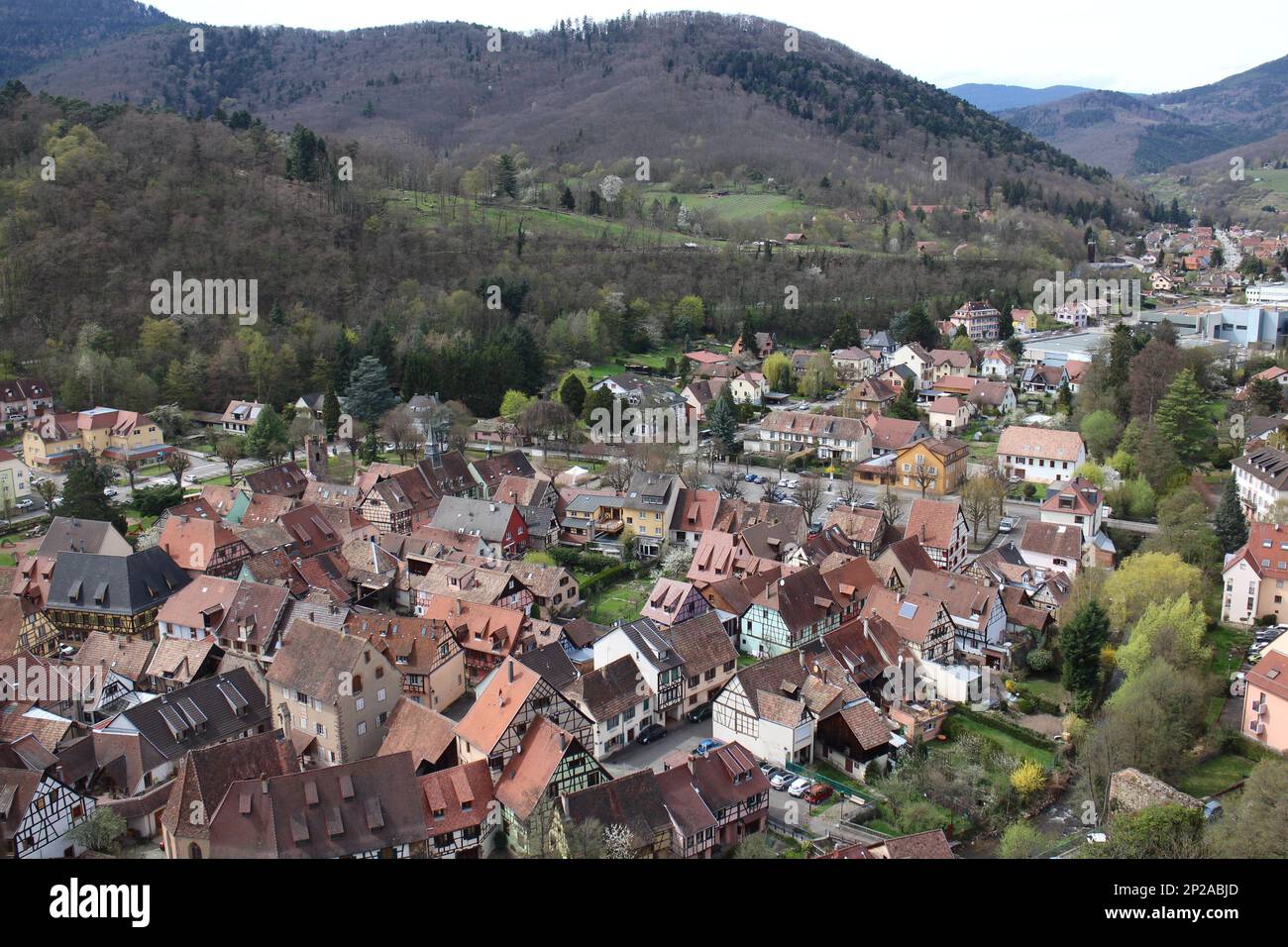 Vue panoramique sur la vieille ville de Kaysersberg, France Banque D'Images