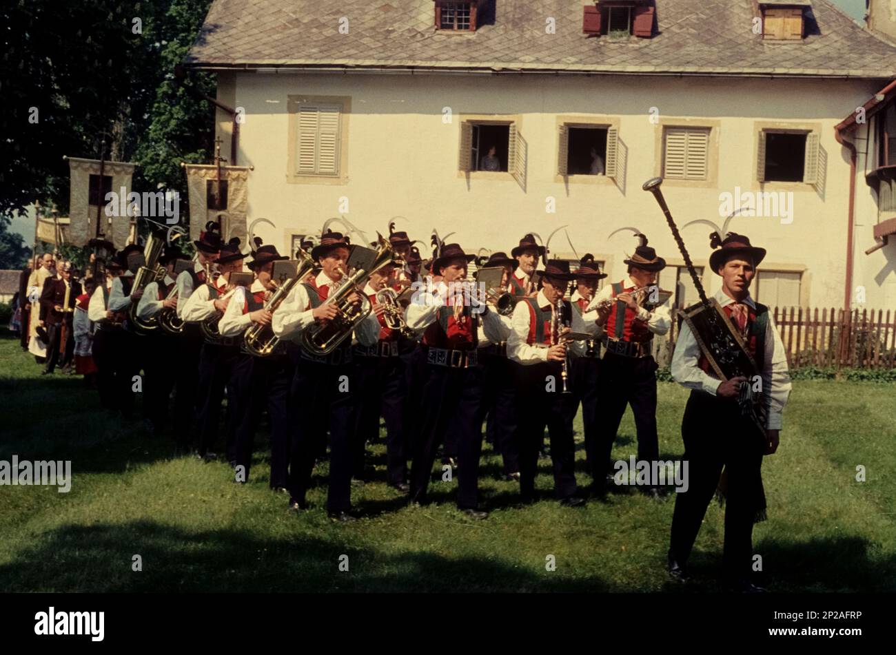 Corpus Christi procession à Oberbozen. Ritten, Trentin-Haut-Aldige, Tyrol du Sud, Italie, 1962/1963 Banque D'Images