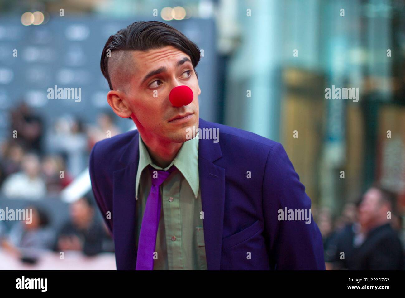 Screenwriter Max Landis arrives on the red carpet for the film "Mr Right" at the 2015 Toronto International Film Festival in Toronto on Saturday, Sept. 19, 2015. (Chris Young/The Canadian Press via AP) Banque D'Images