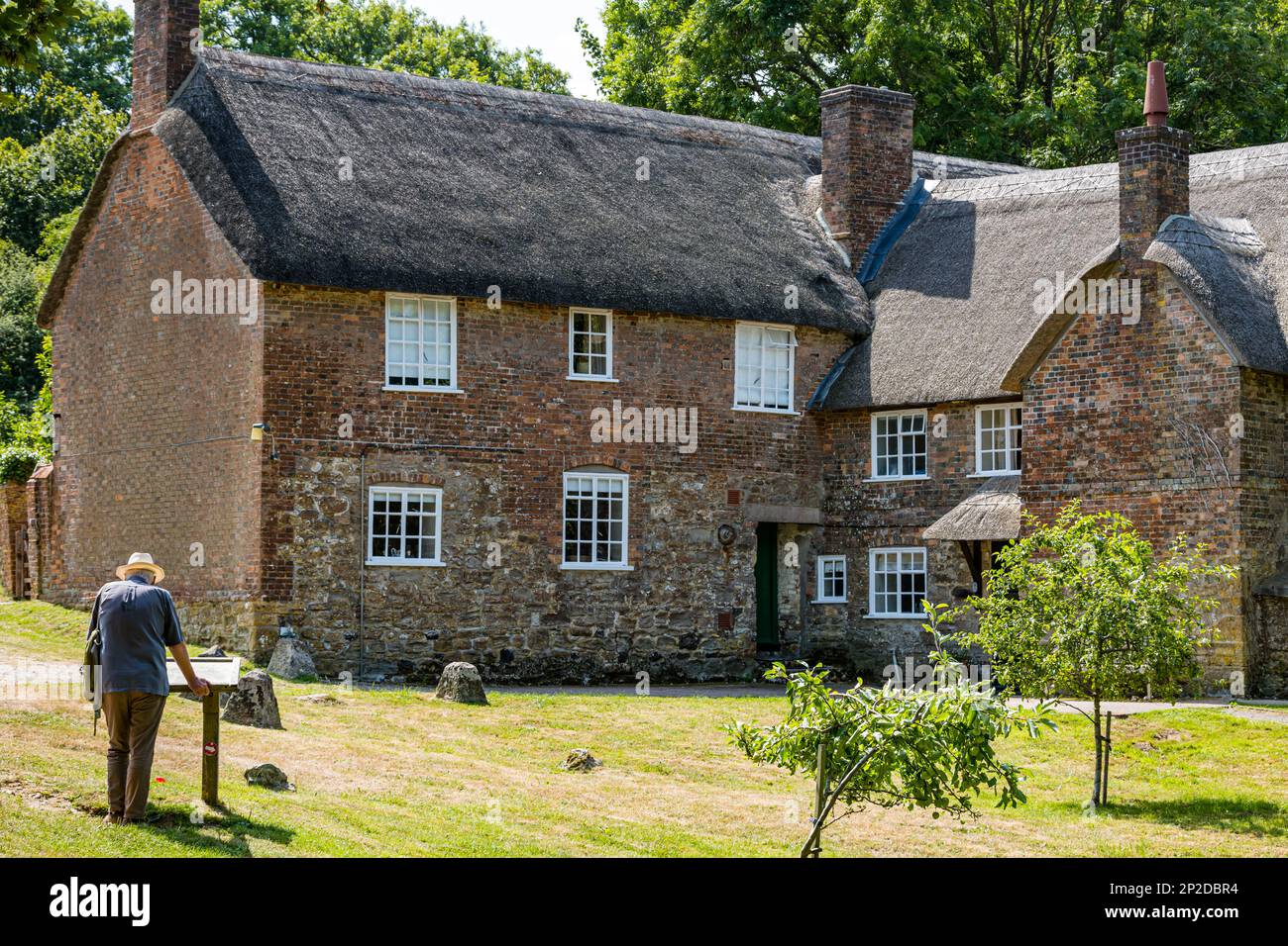 Pittoresque maison en toit de chaume, St Gabriel's Cottages, Morcombelake, Dorset, Angleterre, ROYAUME-UNI Banque D'Images
