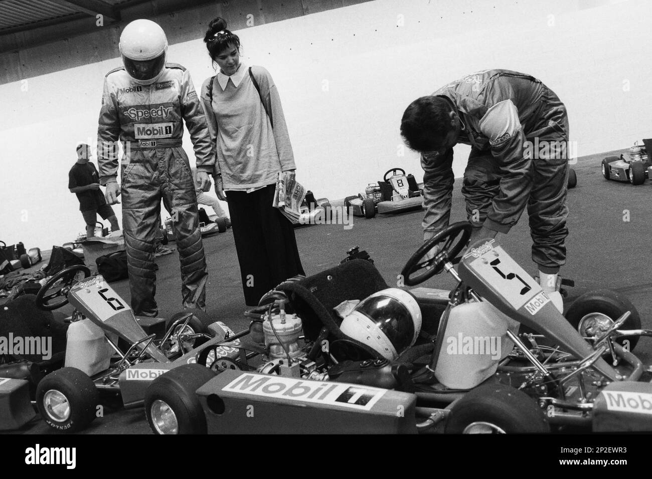 Archives 90ies: Centre de conduite de kart intérieur, Vénissieux, France, 1996 Banque D'Images