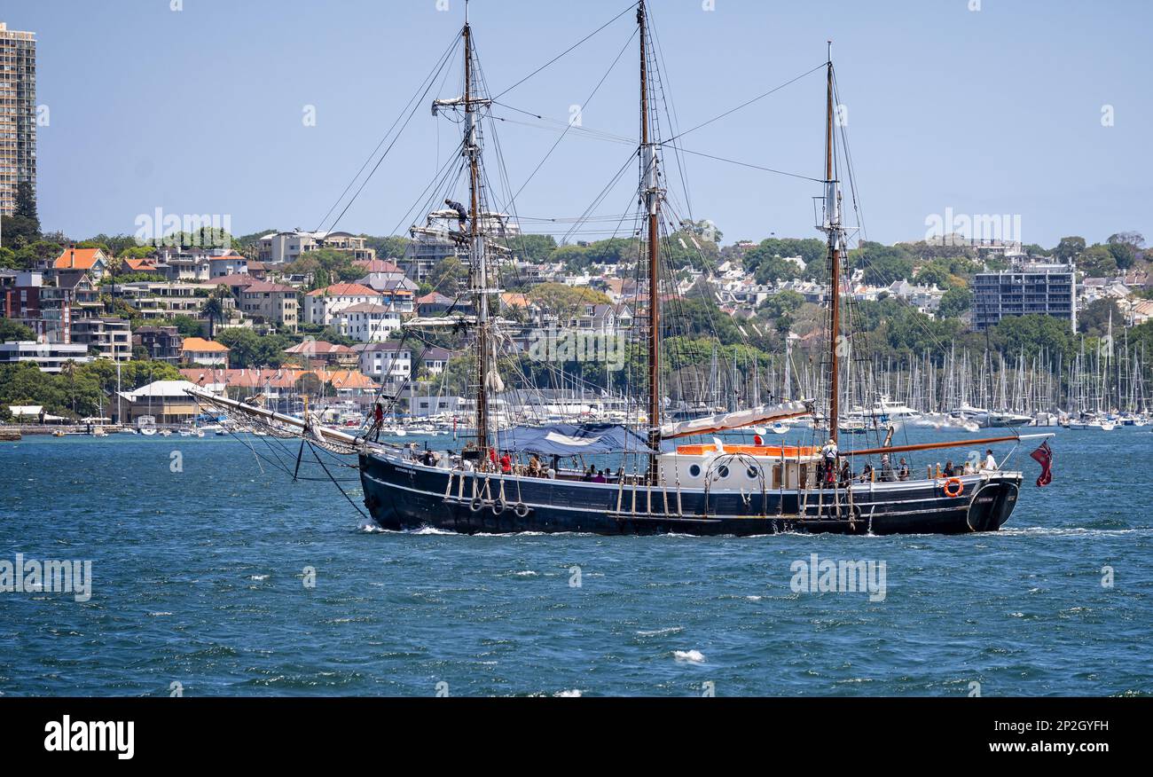 Le navire de commerce Southern Swan Three a été lancé dans le port de Sydney, en Australie, le 9 décembre 2022 Banque D'Images