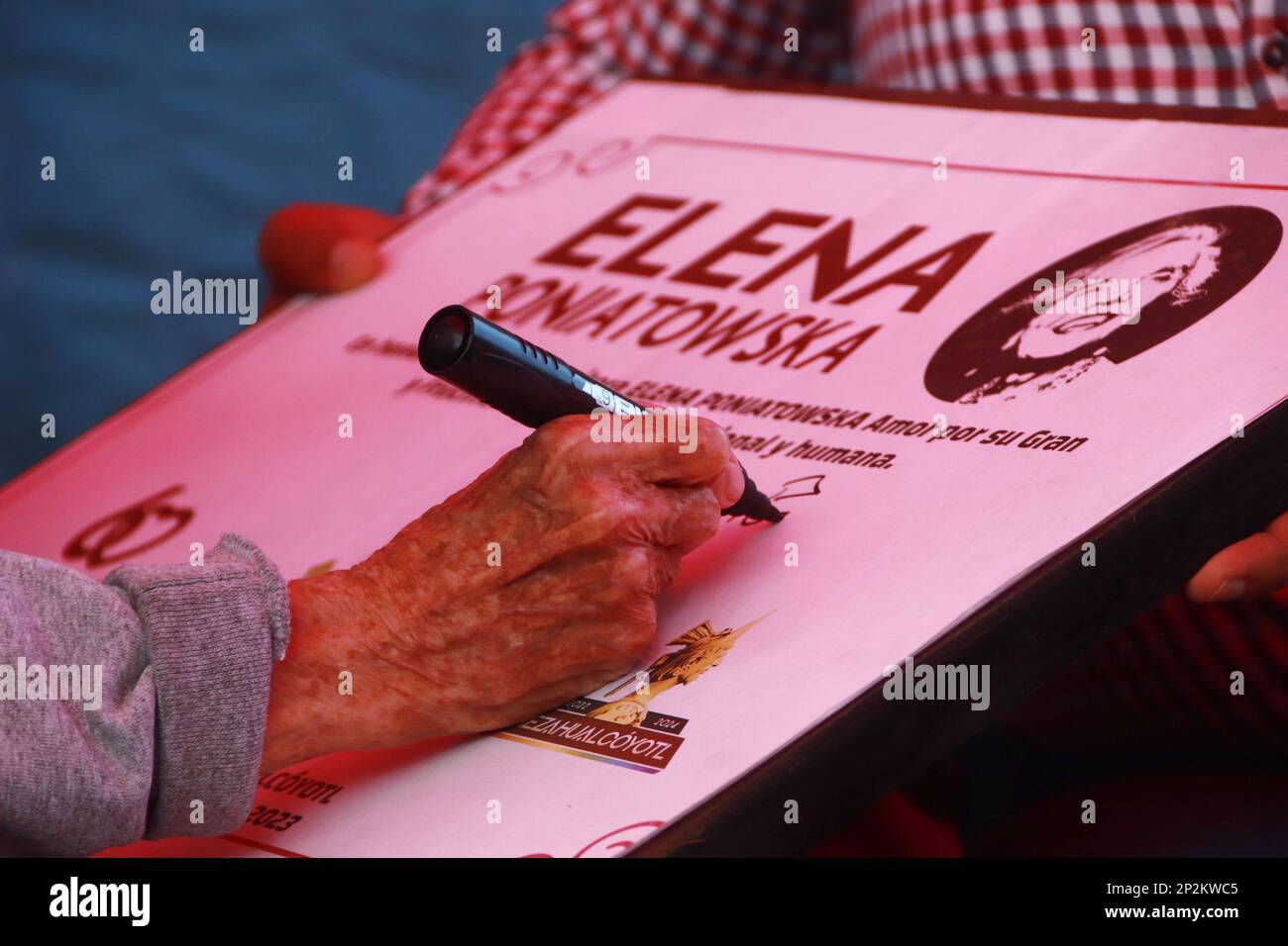 Nezahualcóyotl, État du Mexique. 4th mars 2023. 4 mars 2023, Etat du Mexique, Mexique: L'écrivain Elena Poniatowska, lors de la réouverture de la librairie Elena Poniatowska du Fondo de Cultura Económica. Sur 4 mars 2023 à Nezahualcóyotl, État du Mexique, Mexique. (Photo de Carlos Santiago/ Eyepix Group) crédit: EYEPIX Group/Alay Live News Banque D'Images