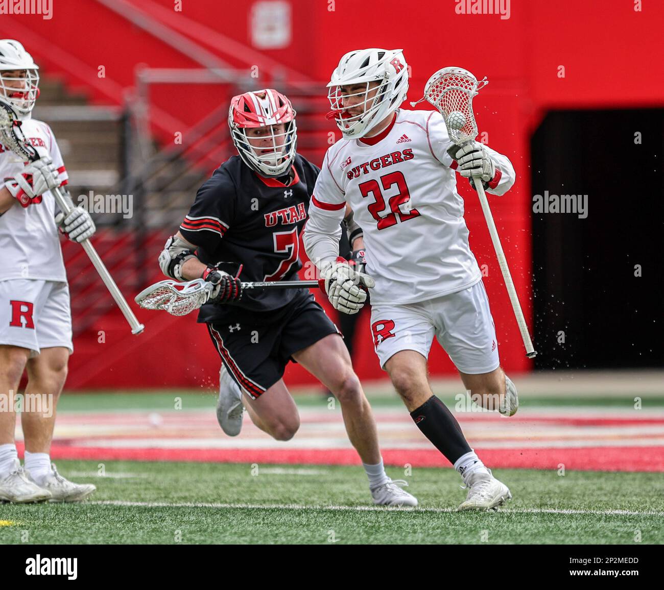 4 mars 2023: Josh Rose, milieu de terrain de l'Utah (7), tente de défendre l'attaque des Rutgers Eric Civetti (22) lors d'un match de Lacrosse entre les Utes de l'Utah et les chevaliers de l'écarlate des Rutgers au STADE SHI à Piscataway, N.J. Mike Langish/Cal Sport Media. Banque D'Images