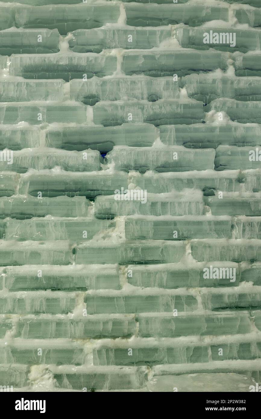 Gros plan sur le mur du bloc de glace découpé Banque D'Images