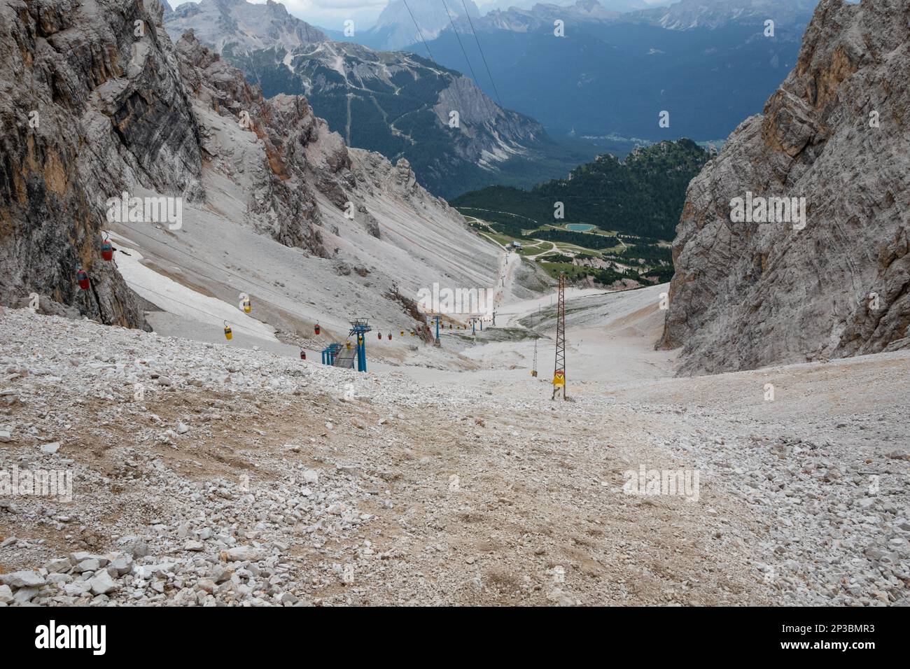 Télécabine pour Forcella Staunies, groupe Monte Cristallo, Banque D'Images