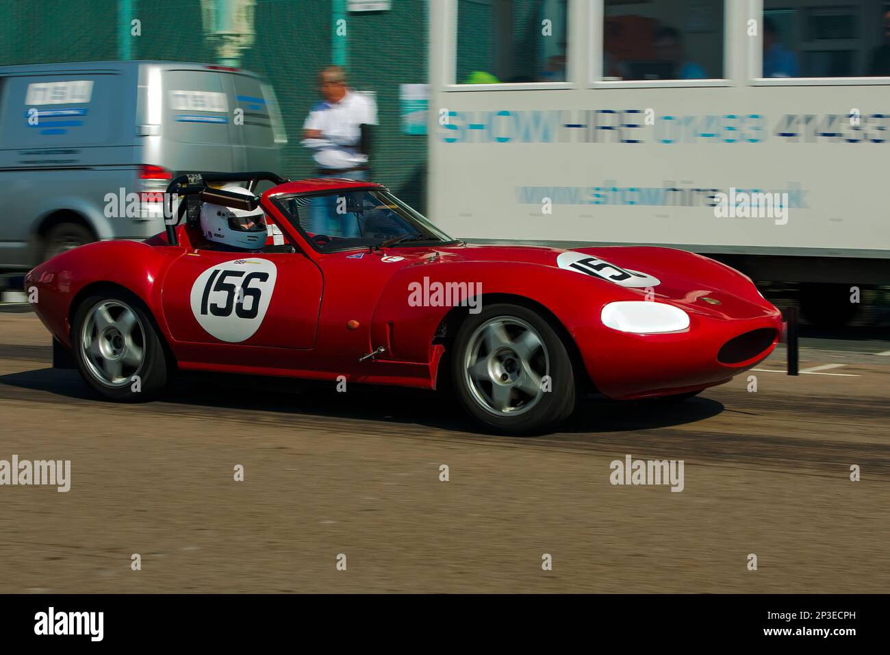 Anthony Williams au volant d'une Ginetta G27R aux essais de vitesse nationaux de Brighton 2017. Il s'agit du plus ancien événement de course automobile du Royaume-Uni, qui se tient dans la ville côtière du sud-est de Brighton. Madeira Drive est une route qui longe le front de mer et est normale plein de gens explorer la plage, la jetée et les attractions locales. Aujourd'hui, il est passé à un cours d'essai de 1/4 fois. 2nd septembre 2017. Banque D'Images