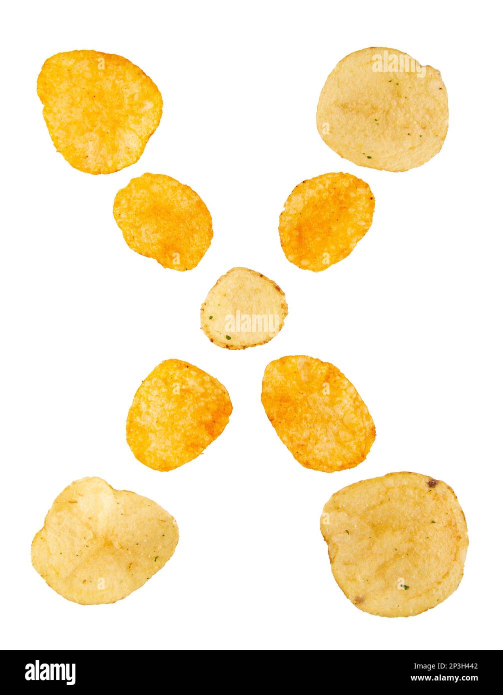 Lettre X faite de chips de pomme de terre et isolée sur fond blanc. Concept de l'alphabet alimentaire. Une lettre de l'ensemble de police de puce de pomme de terre facile à empiler. Banque D'Images