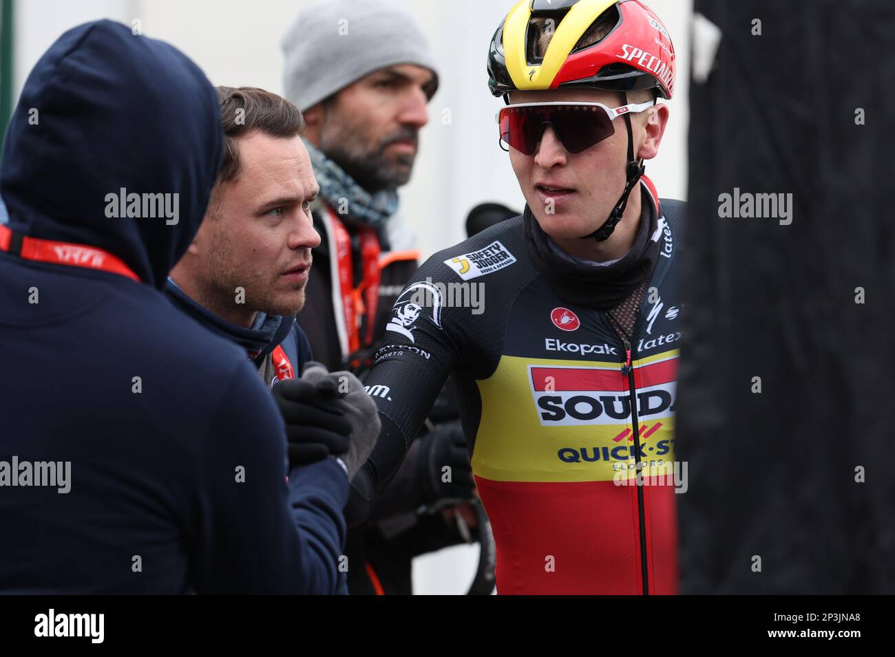 LIVE FEED - la première étape de l'édition 81st de la course Paris-Nice de huit jours, de et à la Verrière (169,4km), dimanche 05 mars 2023. BELGA PHOTO DAVID PINTENS Banque D'Images