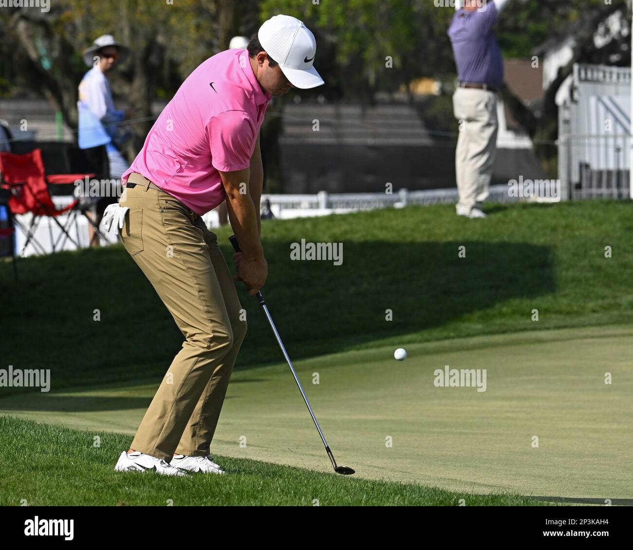 Orlando, États-Unis. 05th mars 2023. Cole Hammer passe sur le neuvième vert lors de la quatrième et dernière ronde de l'Arnold Palmer Invitational présenté par Mastercard au Bay Hill Club and Lodge à Orlando, en Floride, le dimanche, 5 mars 2023. Photo de Joe Marino/UPI. Crédit : UPI/Alay Live News Banque D'Images