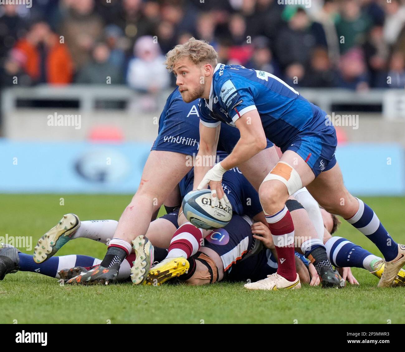 Gus Warr #9 de sale Sharks passe le ballon pendant le match de Premiership de Gallagher sale Sharks vs Saracens au stade AJ Bell, Eccles, Royaume-Uni, 5th mars 2023 (photo de Steve Flynn/News Images) Banque D'Images