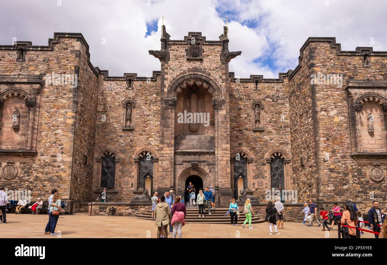 ÉDIMBOURG, ÉCOSSE, EUROPE - extérieur du bâtiment du Mémorial national de la guerre écossais, Château d'Édimbourg. Banque D'Images