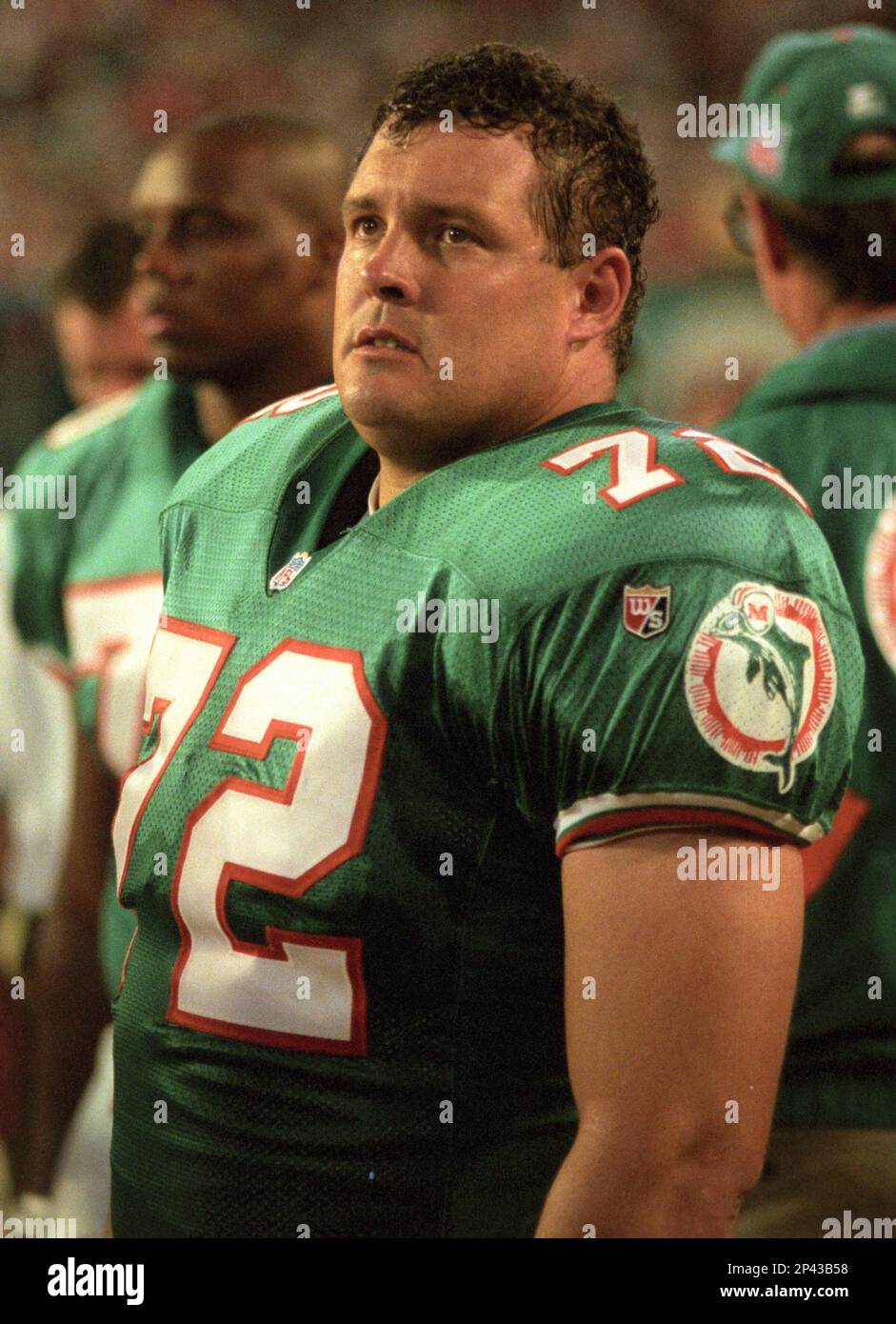 Circa 1995: Tom McHale of the Miami Dolphins. McHale is a former member of the Tampa Bay Buccaneers. (Icon Sportswire via AP Images) Banque D'Images
