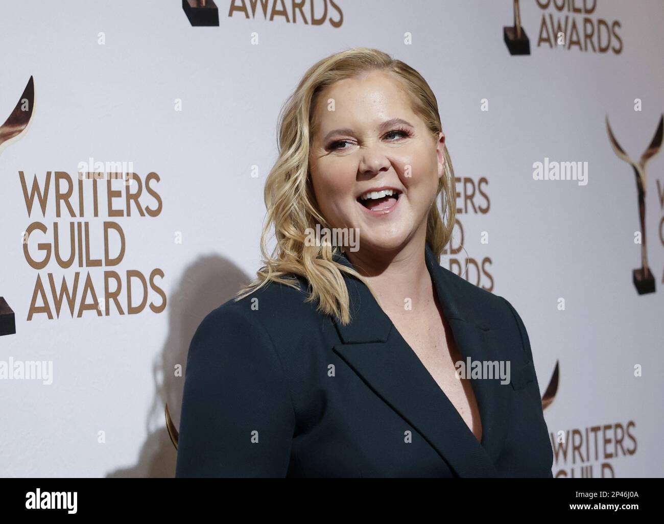 New York, États-Unis. 05th mars 2023. Amy Schumer arrive sur le tapis rouge lors de la cérémonie de remise des prix de la Guilde des écrivains 75th à la salle de bal Edison sur 05 mars 2023 à New York. Photo de John Angelillo/UPI crédit: UPI/Alay Live News Banque D'Images