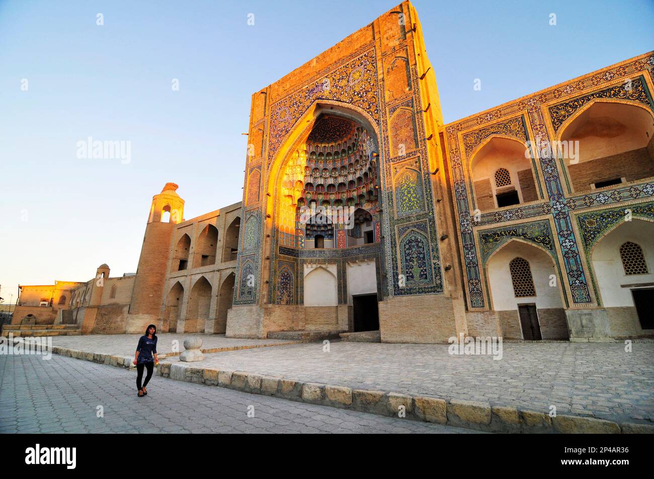 Abdulaziz Khan Madrassah dans la vieille ville de Boukhara, Ouzbékistan. Banque D'Images