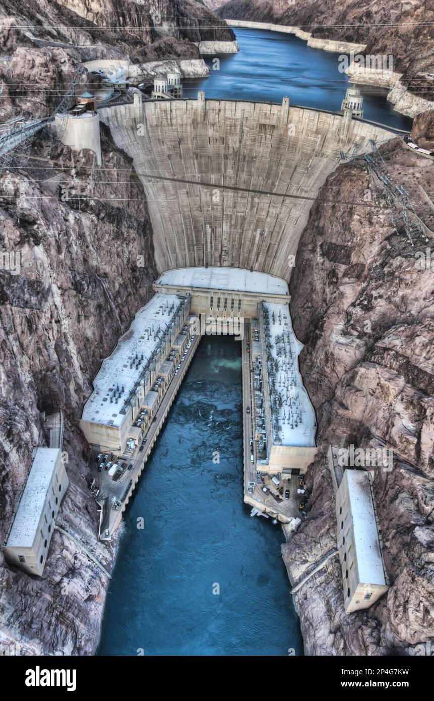 Barrage-voûte sur la rivière, barrage Hoover, lac Mead, Black Canyon, fleuve Colorado, Arizona, frontière du Nevada (U.) S. A Banque D'Images