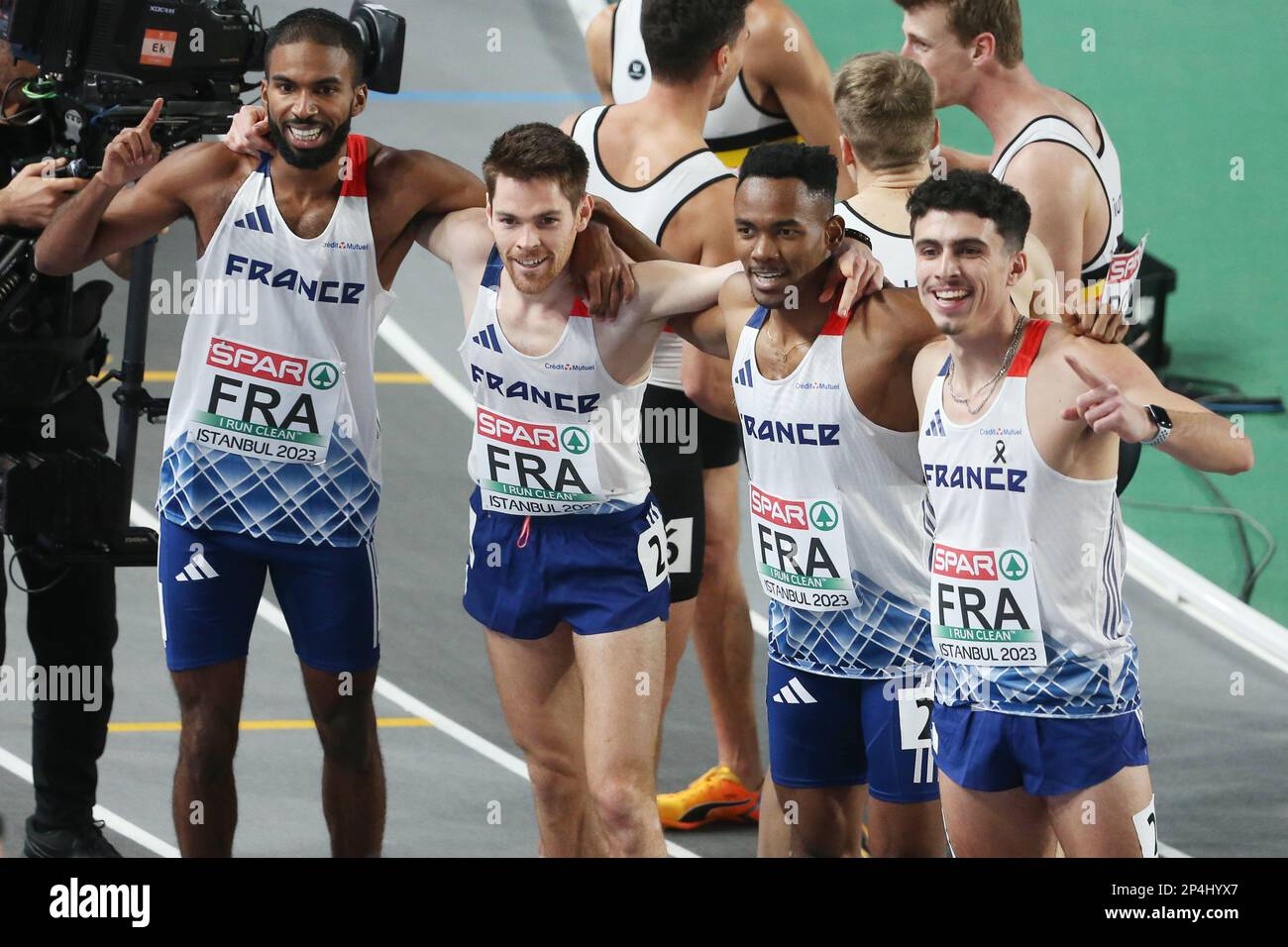 Gilles Biron, Téo Andant, Victor Coroller et Muhammad Abdallah Kounta de France, 4X400 m hommes pendant les Championnats d'intérieur d'athlétisme européen 2023 sur 5 mars 2023 à l'arène Atakoy à Istanbul, Turquie - photo Laurent Lairys / DPPI Banque D'Images