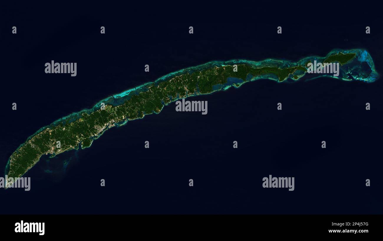 Roatan, une île des Caraïbes au large de la côte nord du Honduras, vue de l'espace - contient des données sentinelles Copernic modifiées (2023) Banque D'Images Roatan, une île des Caraïbes au large de la côte nord du Honduras, vue de l'espace - contient des données sentinelles Copernic modifiées (2023) Banque D'Images