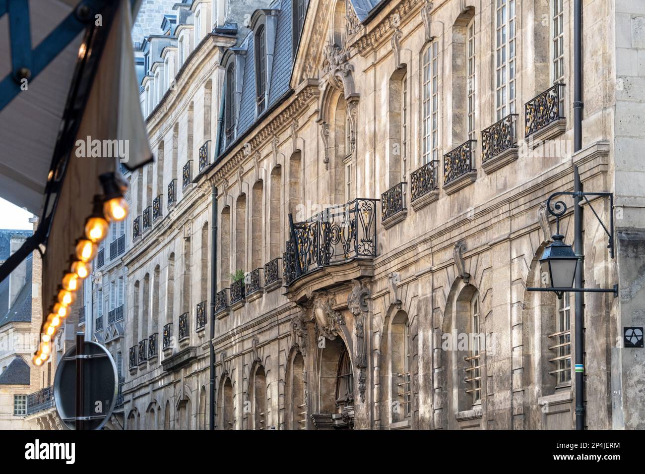 L'extérieur du Département des Affaires culturelles de la ville de Paris dans le Marais de Paris. Rue de Franc Bourgeois. Banque D'Images
