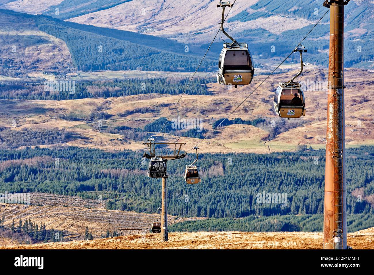 Fort William Aonach Mor Mountain Nevis Range cinq gondoles près du sommet de l'ascenseur Banque D'Images