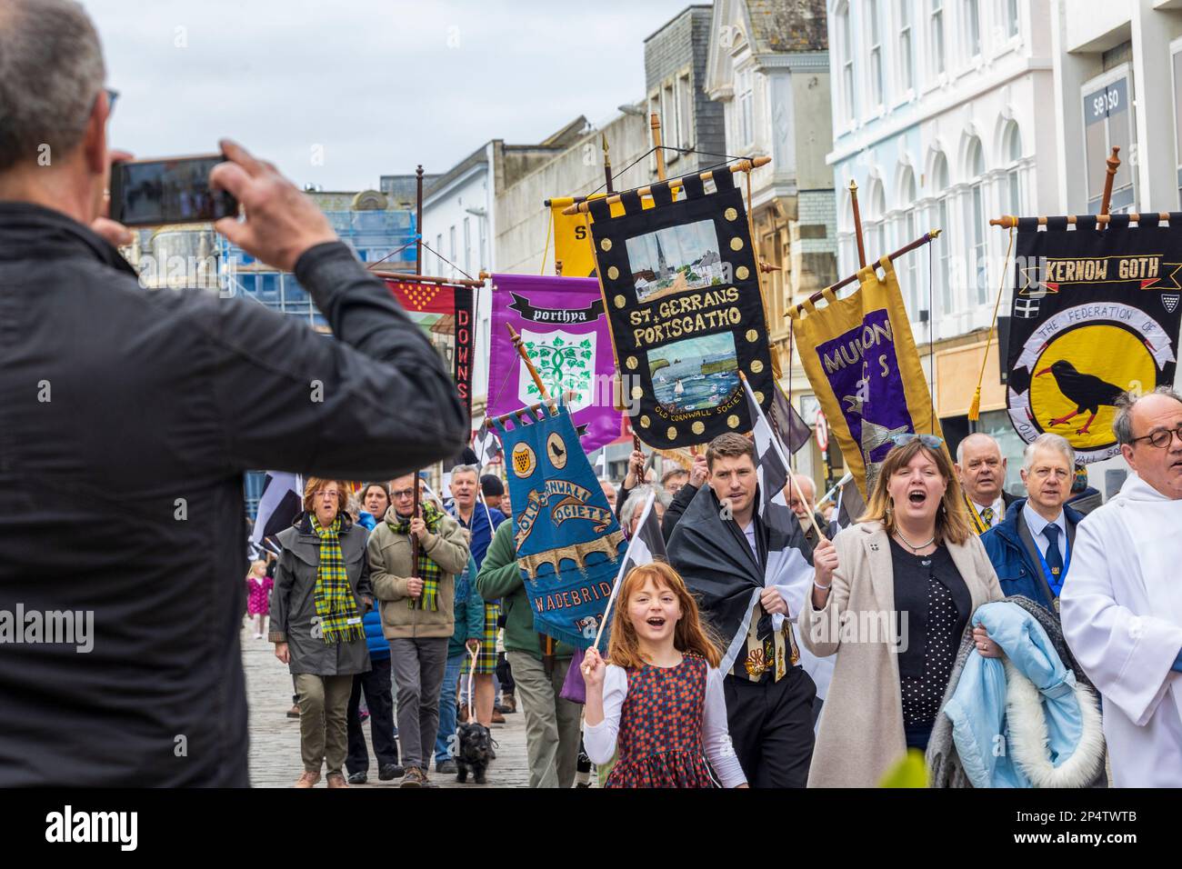 Truro célèbre la Saint-Piran ! La journée nationale pour les Cornouailles afin de mettre en valeur leur langue, leur culture et leur tradition. Banque D'Images
