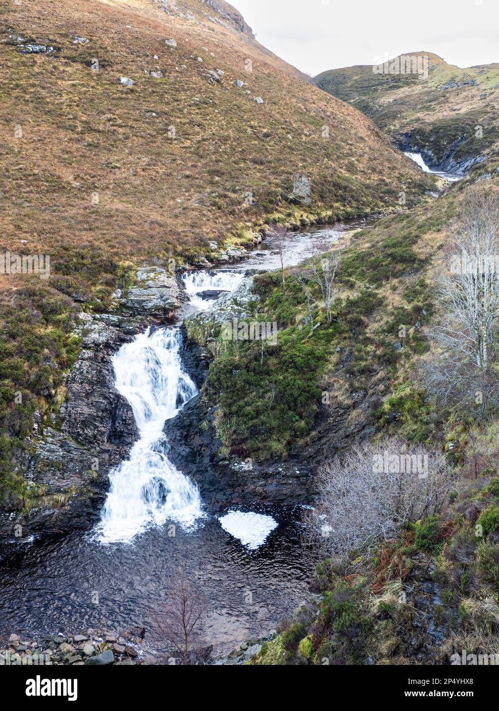 Cascades sur la rivière Dundonnell, près de la forêt de Dundonnell, Wester Ross, Highlands, Écosse Banque D'Images