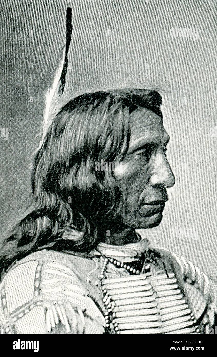 La légende de 1896 se lit comme suit : « Red Cloud après une photographie de Bell ». Red Cloud a été un chef de l'Oglala Lakota de 1868 à 1909. Il était l'un des adversaires amérindiens les plus compétents que l'Armée des États-Unis a affronté dans les territoires occidentaux. Banque D'Images