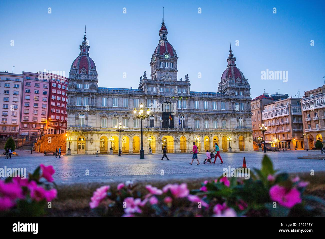 L'hôtel de ville, la place de Maria Pita, ville de La Corogne, Galice, Espagne Banque D'Images