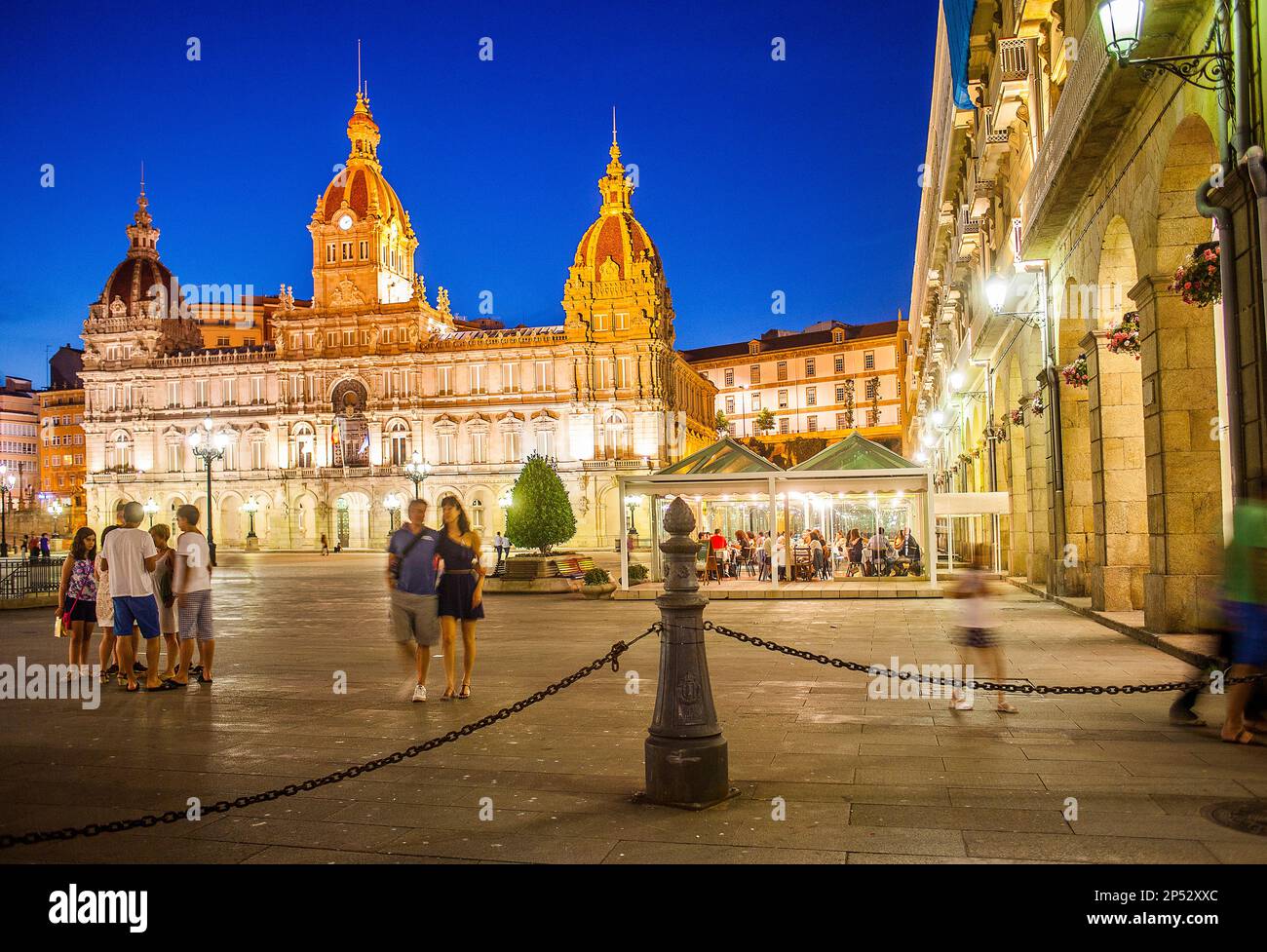L'hôtel de ville, la place de Maria Pita, ville de La Corogne, Galice, Espagne Banque D'Images