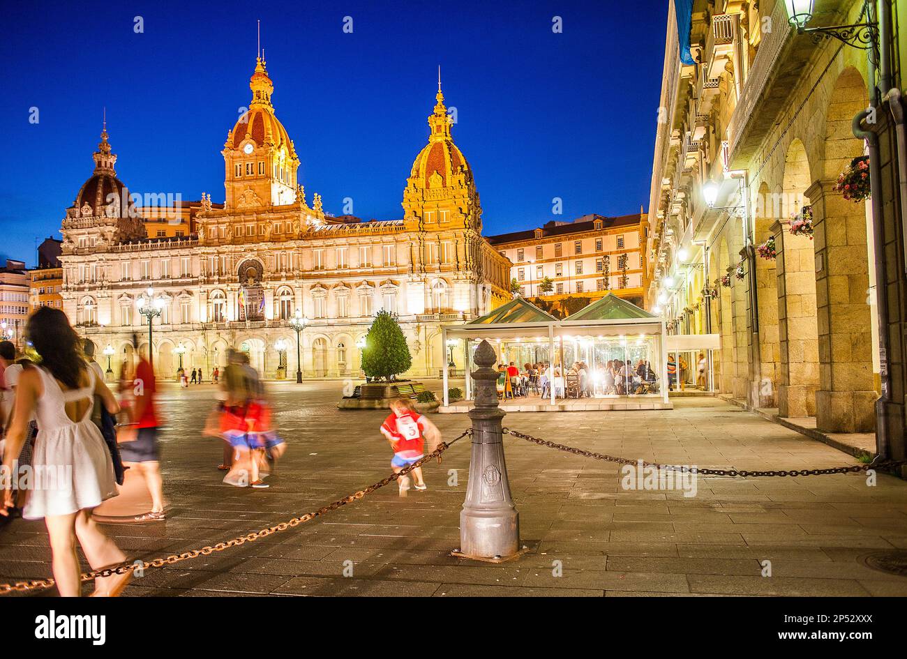 L'hôtel de ville, la place de Maria Pita, ville de La Corogne, Galice, Espagne Banque D'Images