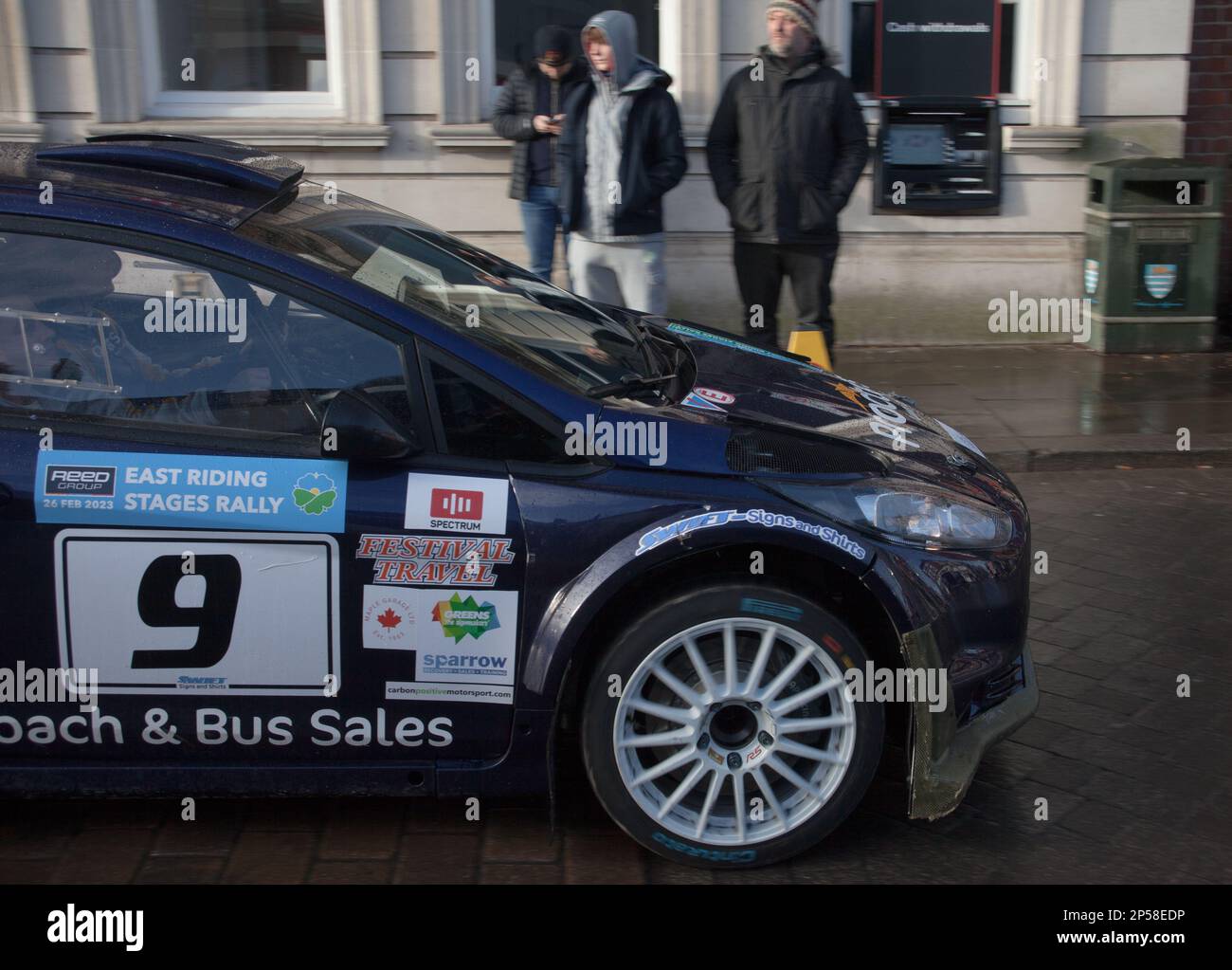 Voitures concurrentes au Reed Group East Riding stages Rally at START, Beverley’Saturday Market, le dimanche 26 février Banque D'Images