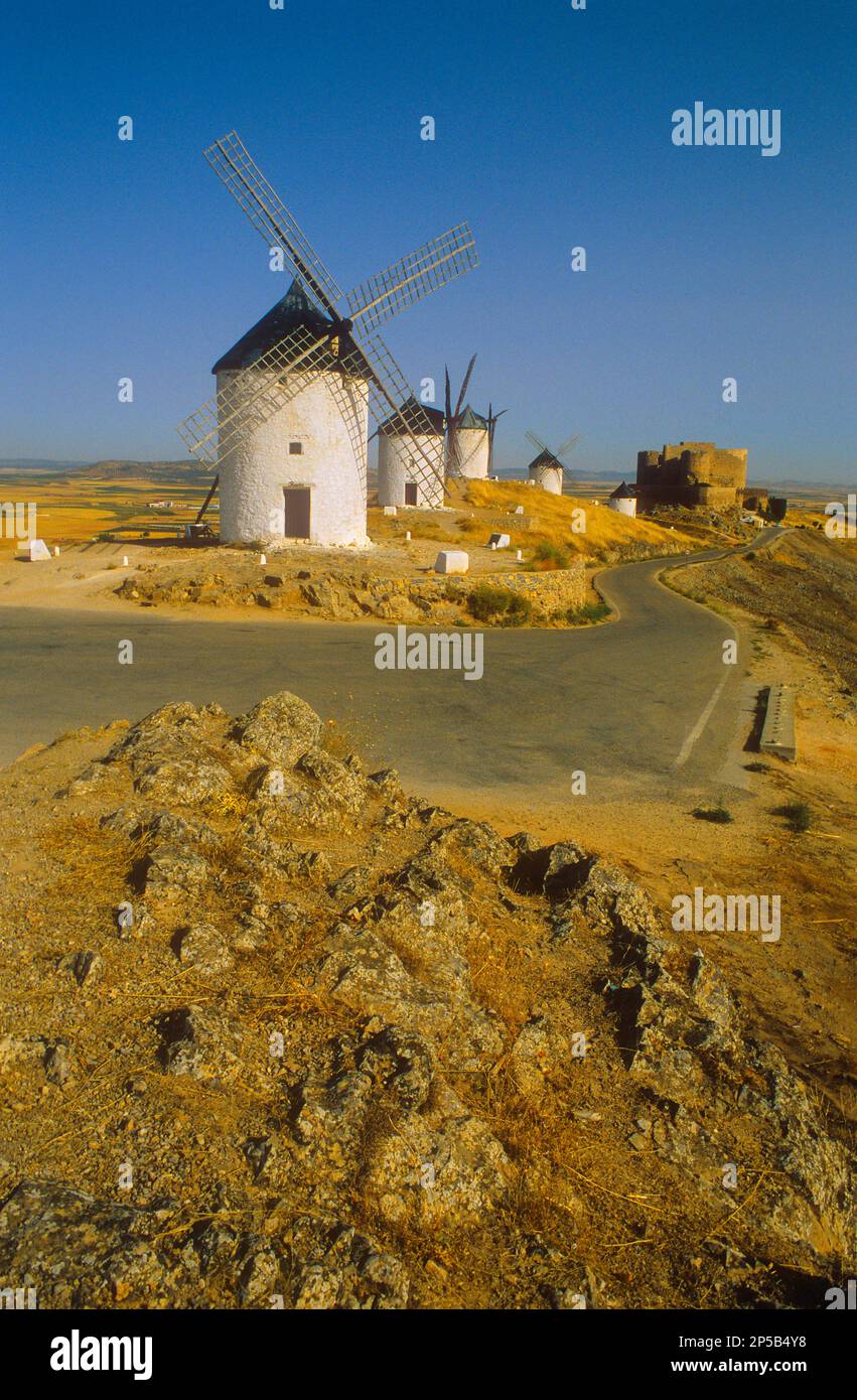 Les moulins à vent, Consuegra, province de Tolède, Castille La Manche, la route de Don Quichotte, Espagne Banque D'Images