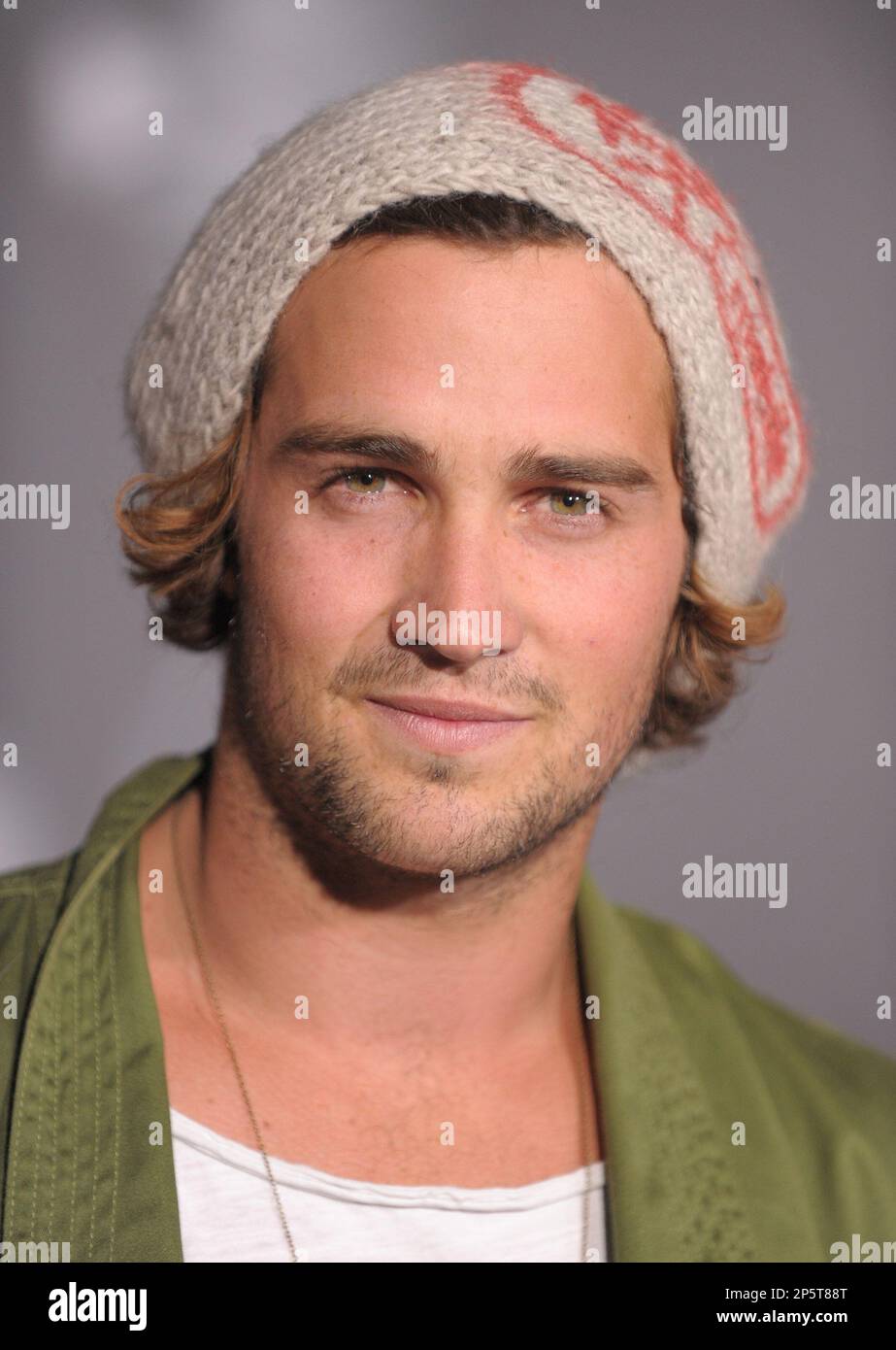 WESTWOOD, CA - OCTOBER 20: Actor Spencer Falls attends the "In Time" Los Angeles Premiere at Regency Village Theatre on October 20, 2011 in Westwood, California. (Photo by Jordan Strauss/Invision/AP Images) Banque D'Images