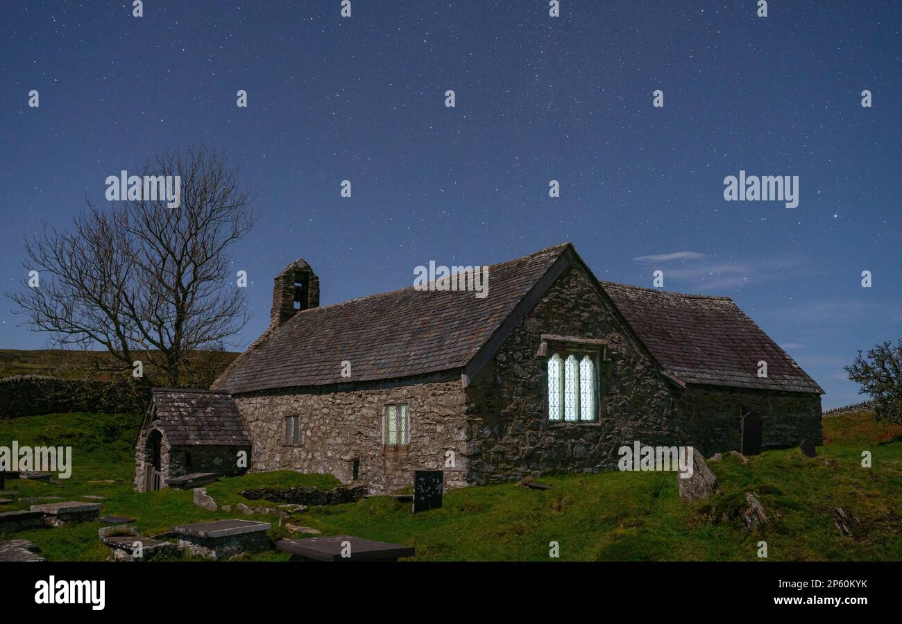 Vieille église de Llangelynnin, près de Conwy, au nord du pays de Galles. Pris en janvier 2022. Banque D'Images