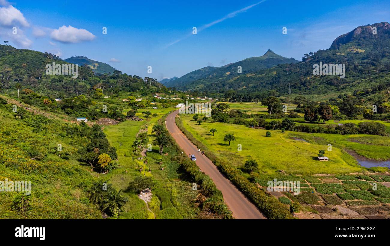 Aérienne du paysage de montagne autour de l'Homme, Côte d'Ivoire, Afrique de l'Ouest, Afrique Banque D'Images