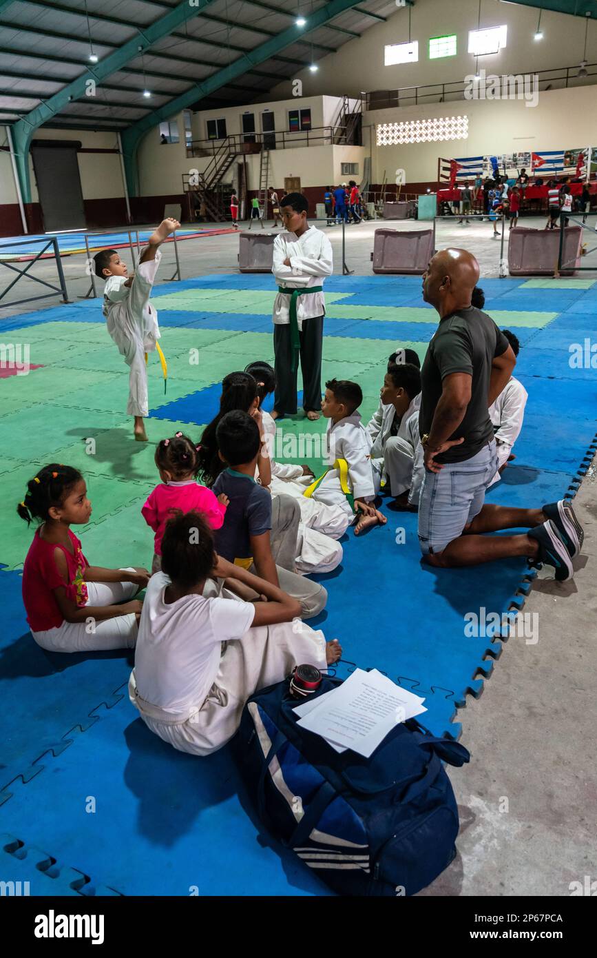 Cours d'arts martiaux, Boxe Academy Trejo, la Havane, Cuba, Antilles, Caraïbes, Amérique centrale Banque D'Images