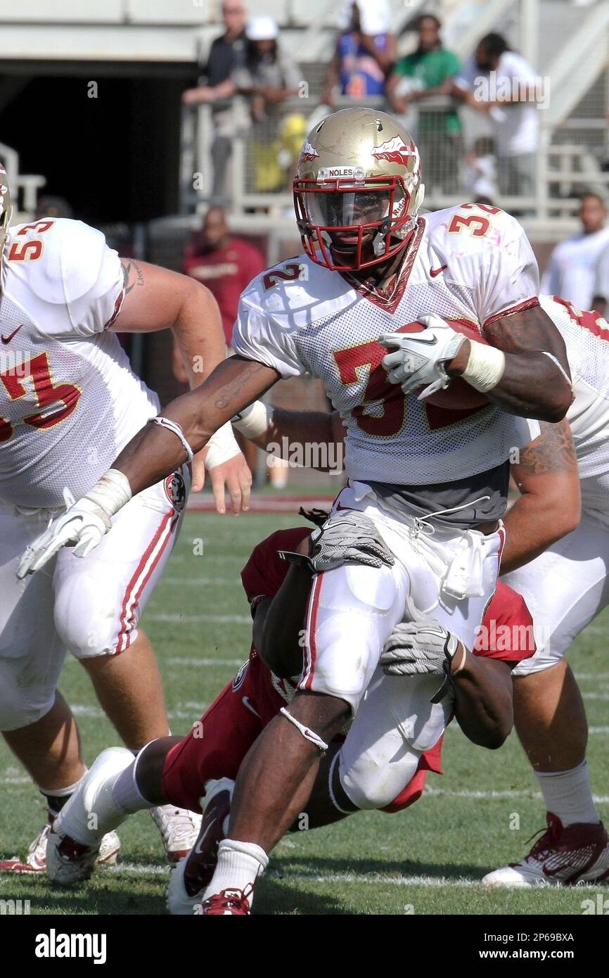 Florida State Runningback James Wilder, Jr. (32) during the Garnet and Gold Spring Football Game at Doak Cambell Stadium on Bobby Bowden Field on April 14, 2012 in Tallahassee, Florida. (AP Photo/Don Juan Moore) Banque D'Images
