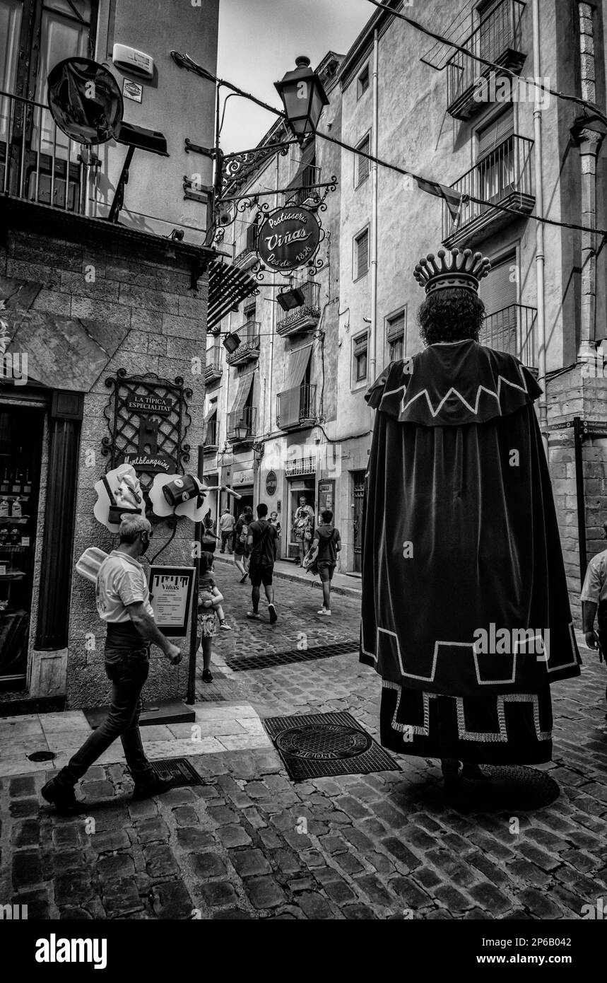 Gegants i Nanos, Giants et Nanos, festival traditionnel de folklore de Montblanc, Conca de Barbera, Tarragone, Catalogne, Espagne. Banque D'Images