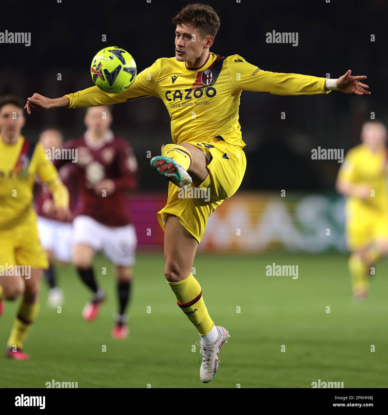 Turin, Italie, le 6th mars 2023. Joaquin Sosa de Bologna FC contrôle le ballon pendant le match de la série A au Stadio Grande Torino, Turin. Le crédit photo devrait se lire: Jonathan Moscrop / Sportimage Banque D'Images