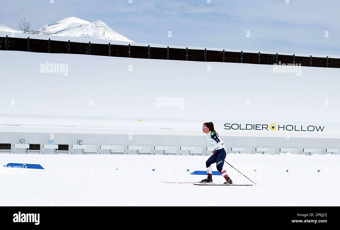 7 mars 2023: Équipe des États-Unis, Grace Miller, pendant la course de sprint de la coupe du monde nordique de FIS Para, Centre nordique de Soldier Hollow, Midway, Utah. Banque D'Images