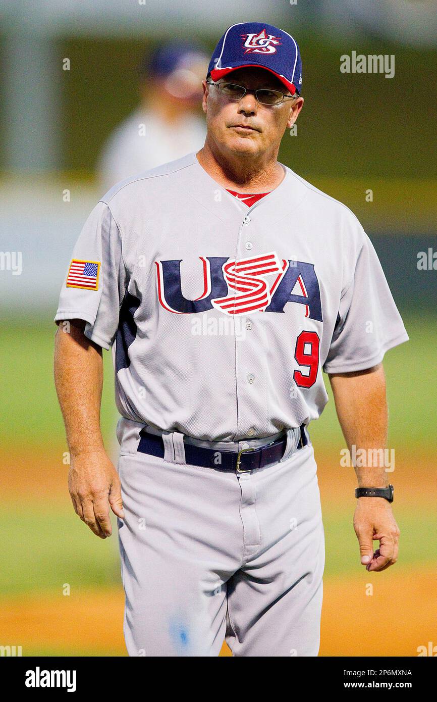 USA Manager Tim Jamieson #9 (Missouri) walks back to the dugout after arguing a call with an umpire during the game against the Gastonia Grizzlies at Sims Legion Park on June 30, 2011 in Gastonia, North Carolina. Team USA defeated the Grizzlies 12-5. Brian Westerholt / Four Seam Images via AP Images Banque D'Images