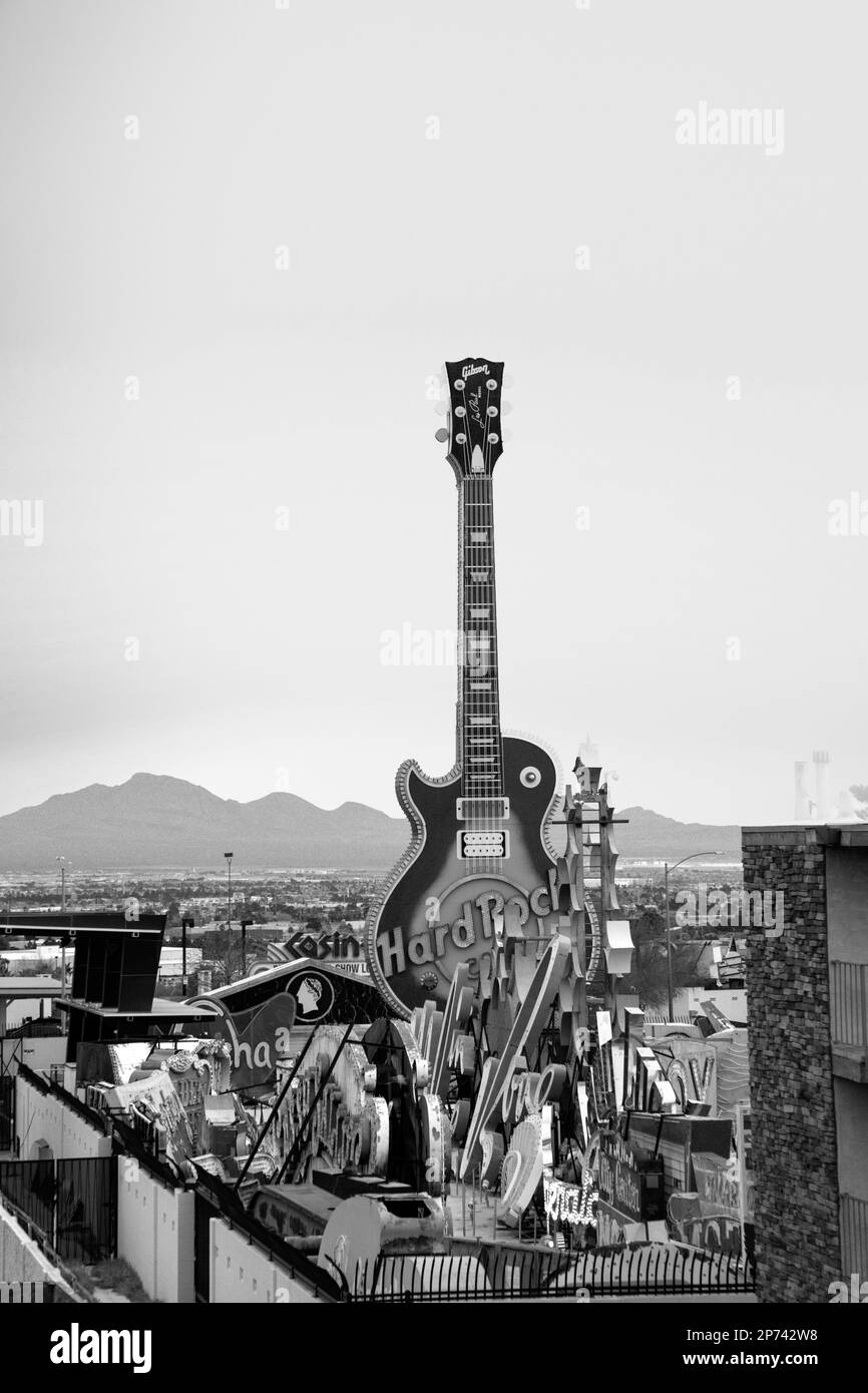 Las Vegas, Etats-Unis - 10 mars 2019: Old Hard Rock Cafe signe à Gibson Guitar dans le musée du néon Las Vegas, Etats-Unis. Banque D'Images