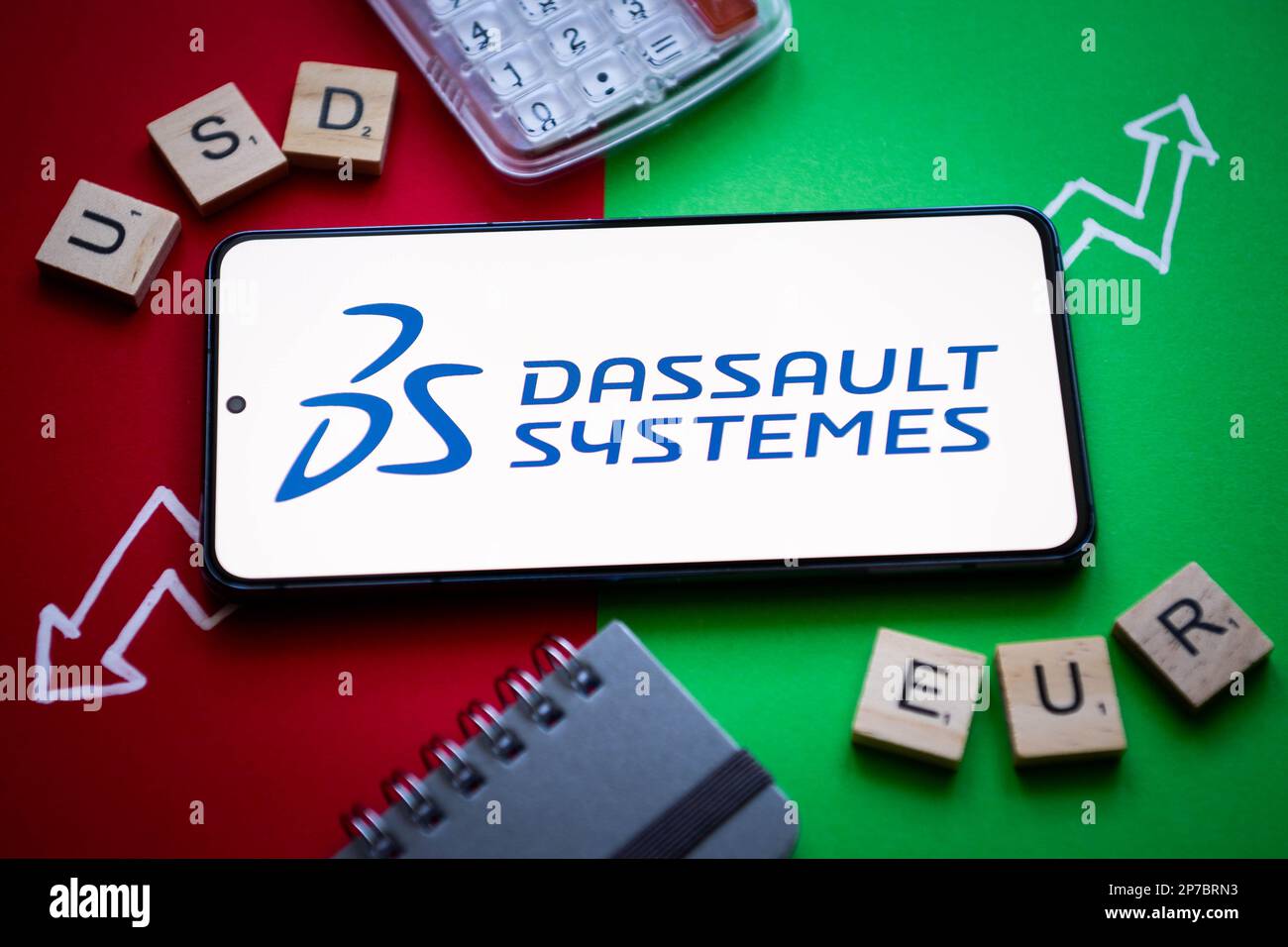 8 mars 2023, Nysa, Pologne : dans cette illustration, le logo Dassault systèmes est affiché sur un smartphone. (Credit image: © Mateusz Slodkowski/ZUMA Press Wire) USAGE ÉDITORIAL SEULEMENT! Non destiné À un usage commercial ! Banque D'Images